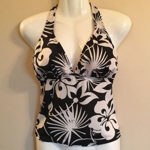 Elegant black and white halter bikini swimsuit top!